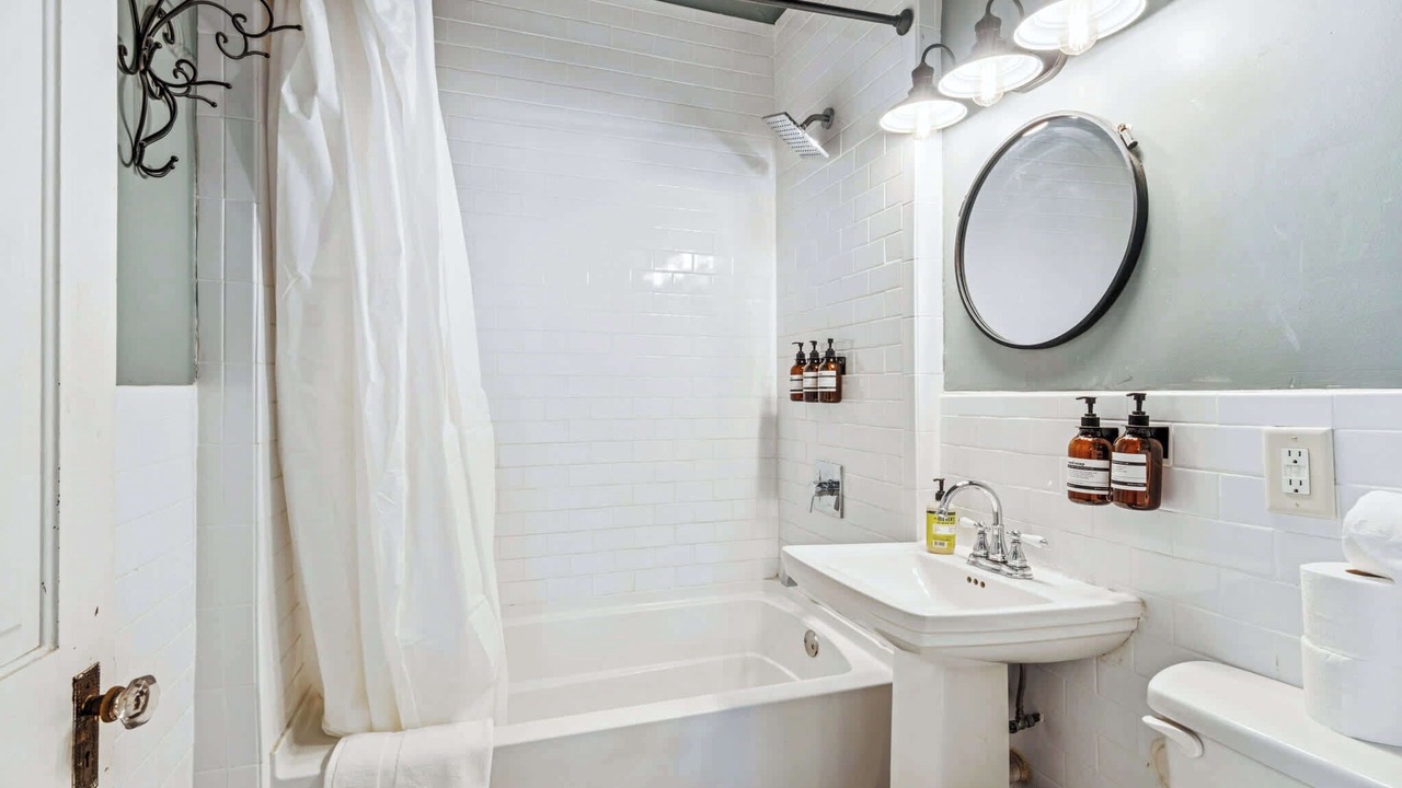 Photo of Bathroom in Treme