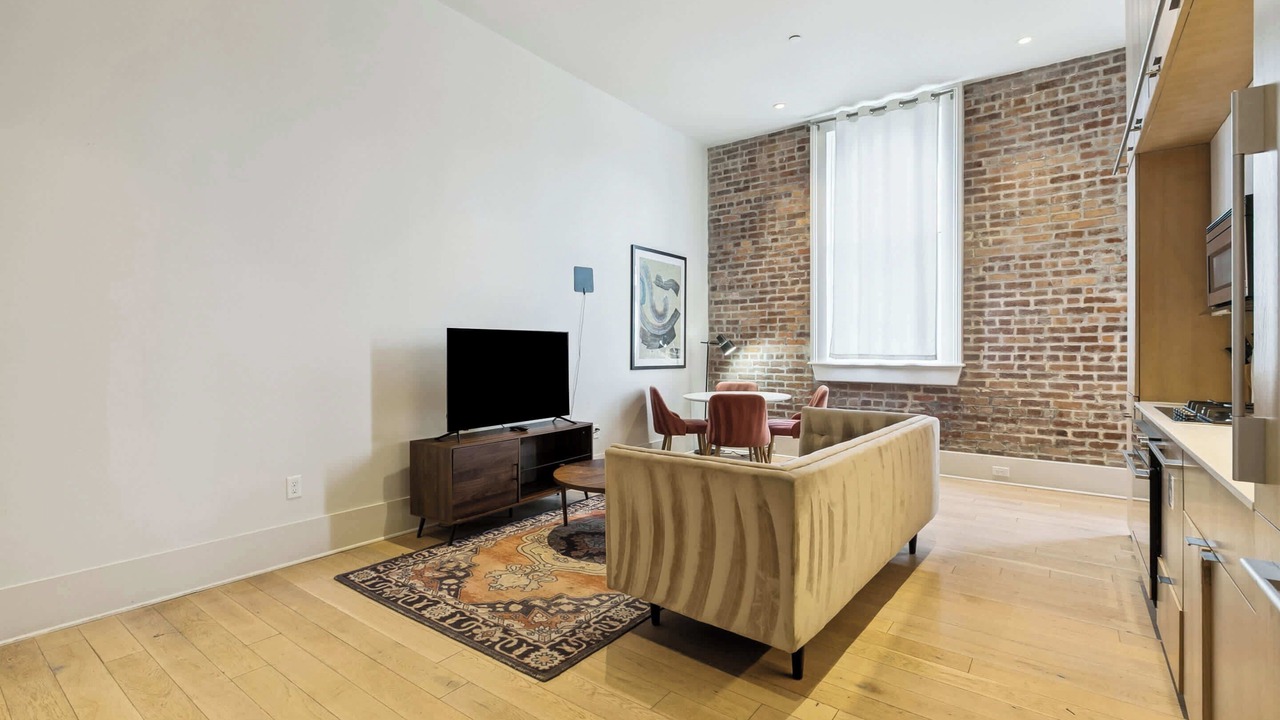 Photo of Livingroom in Tulane - Gravier