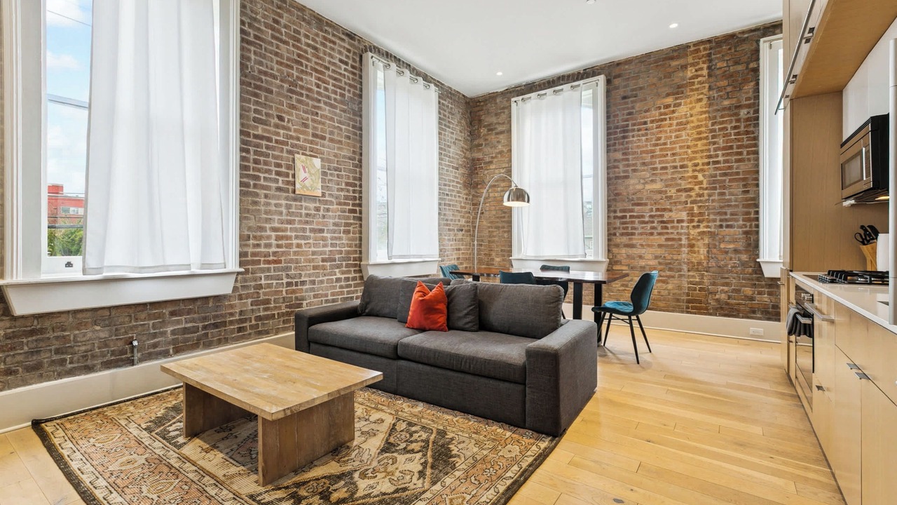 Photo of Livingroom in Tulane - Gravier