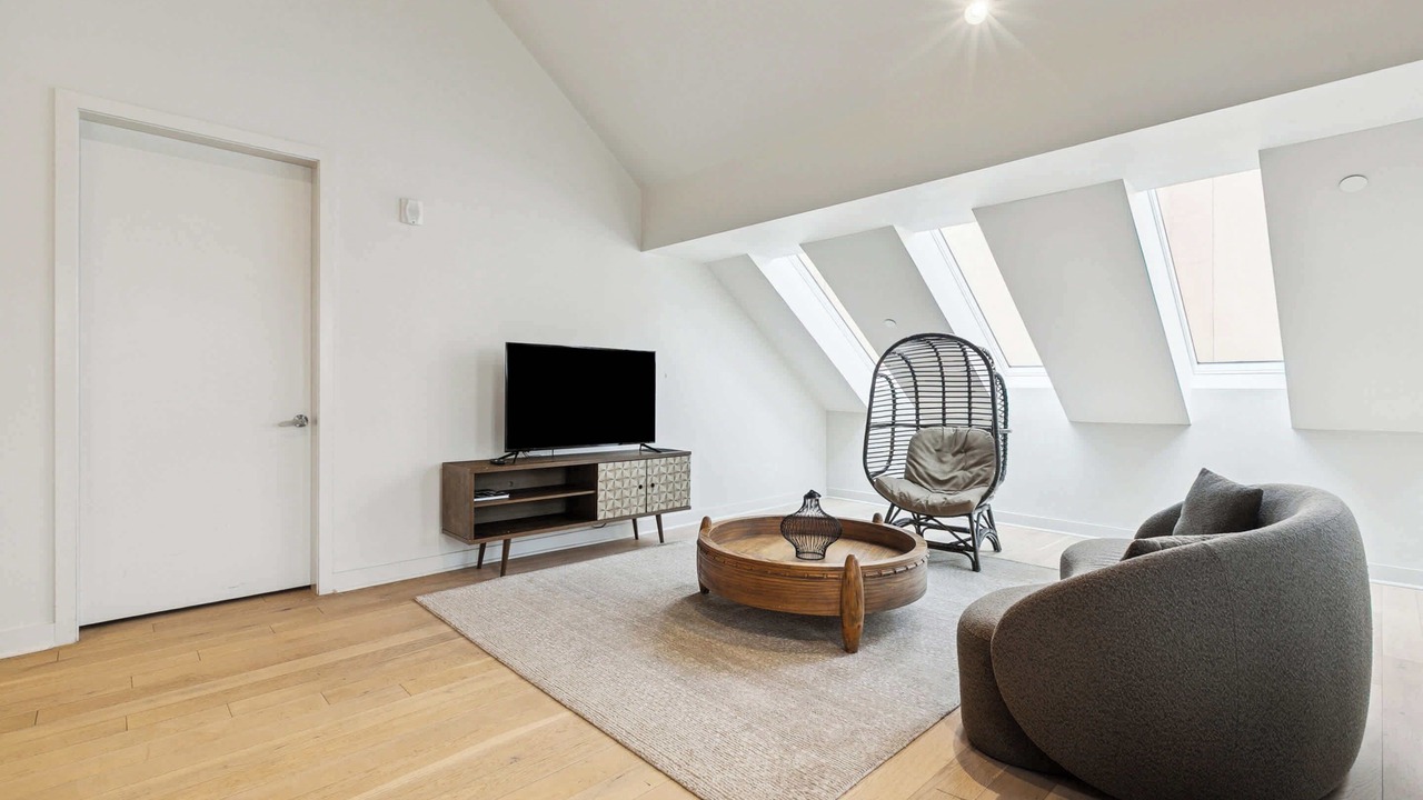 Photo of Livingroom in Tulane - Gravier