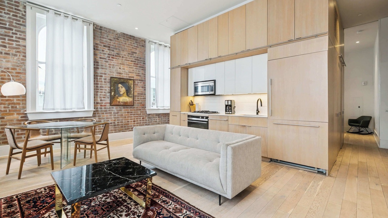 Photo of Livingroom in Tulane - Gravier