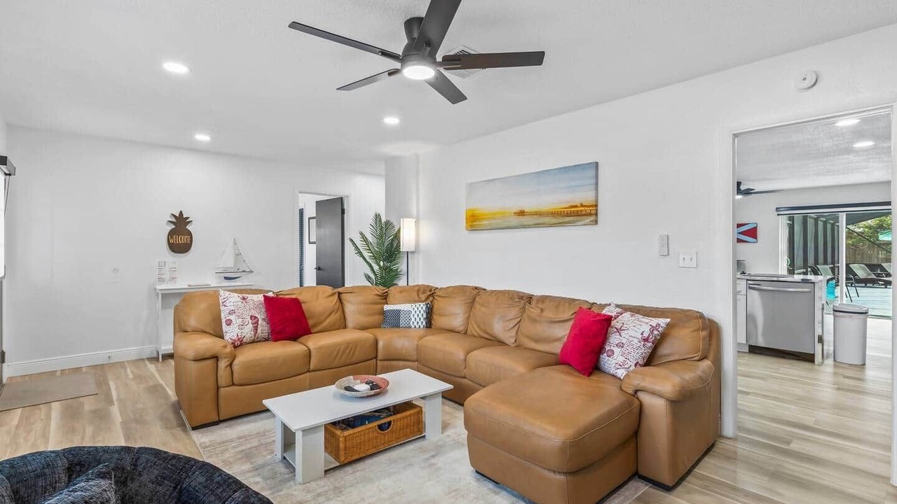 Photo of Livingroom in South Daytona