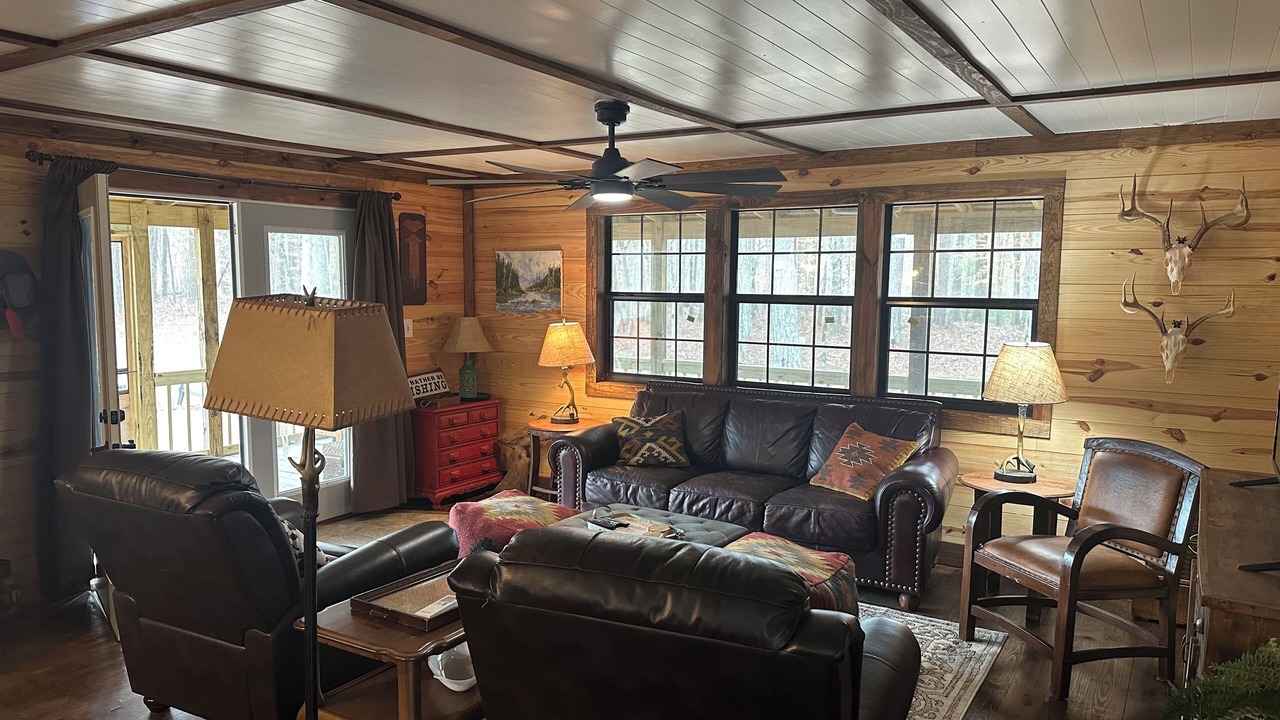 Photo of Livingroom in Haleyville