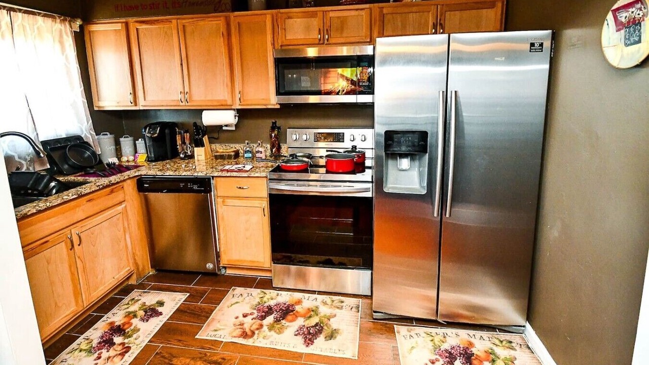 Photo of Kitchen in Fairlie-Poplar Historic District