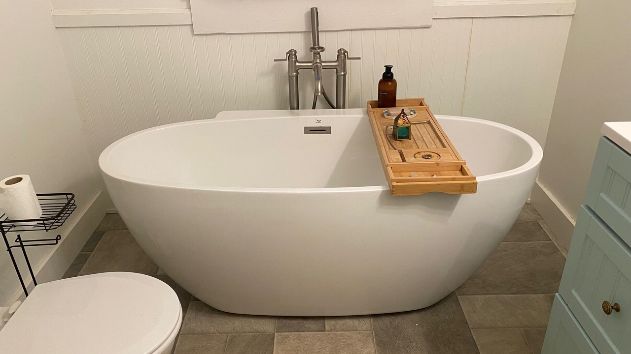 Photo of Bathroom in Lottie