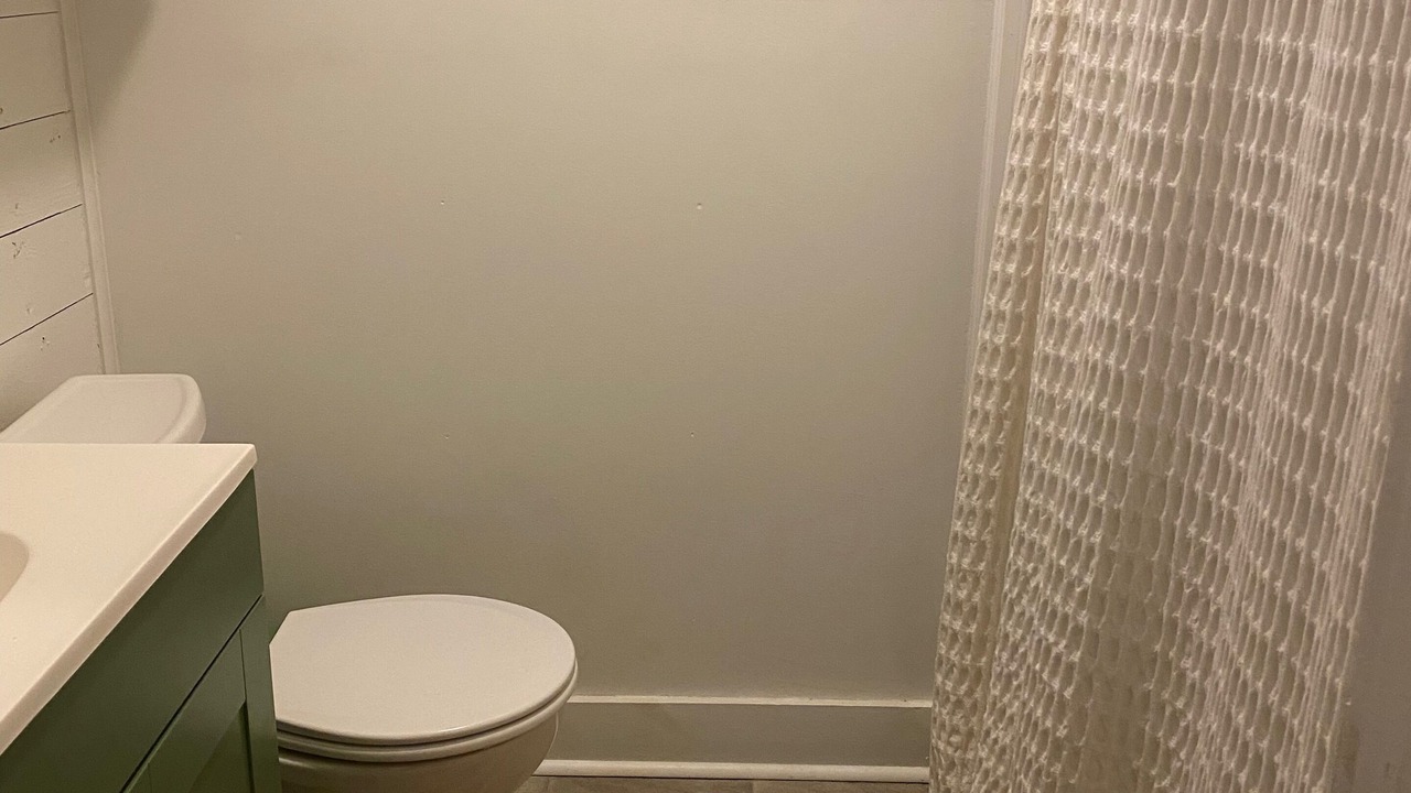 Photo of Bathroom in Lottie
