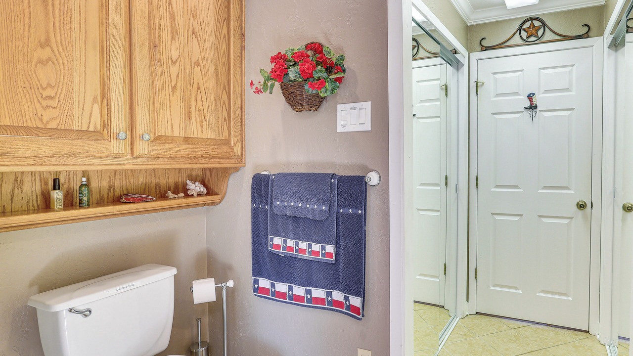 Photo of Bathroom in Broaddus