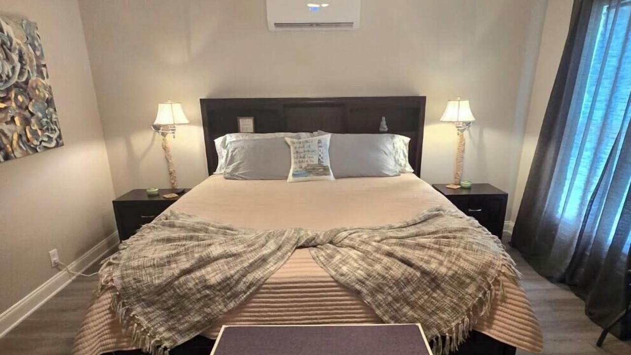 Photo of Bedroom in Broadmoor