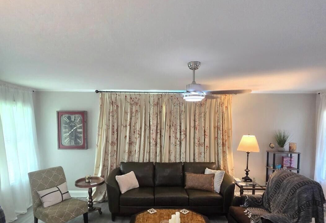 Photo of Livingroom in Broadmoor