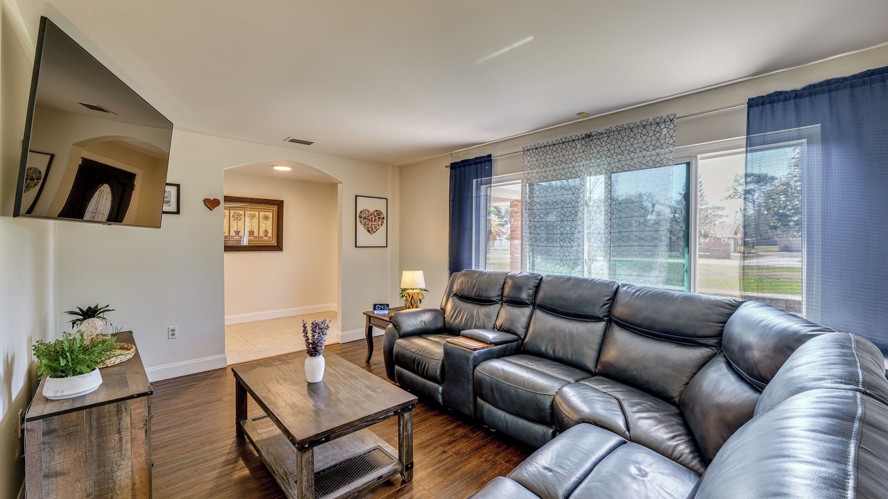 Photo of Livingroom in Fedhaven
