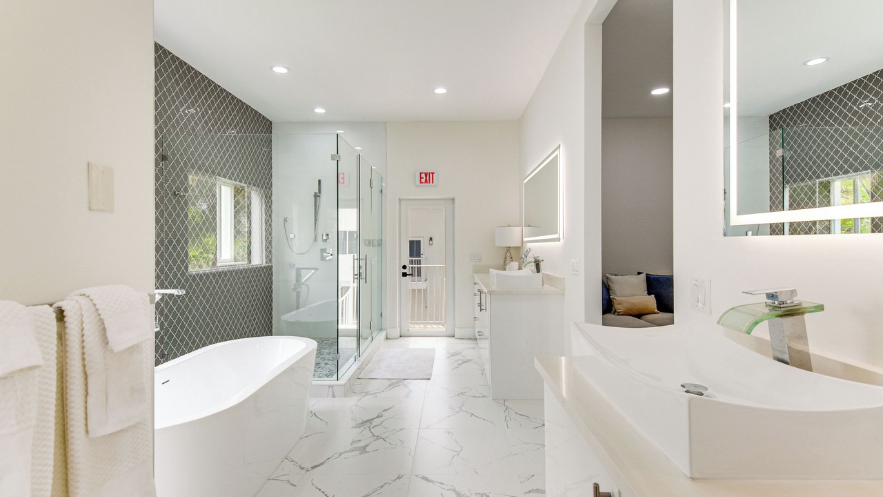Photo of Bathroom in West Dixie Bend