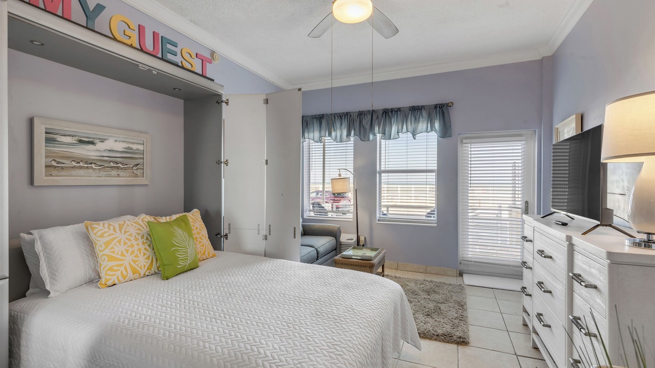 Photo of Bedroom in Lenox Park