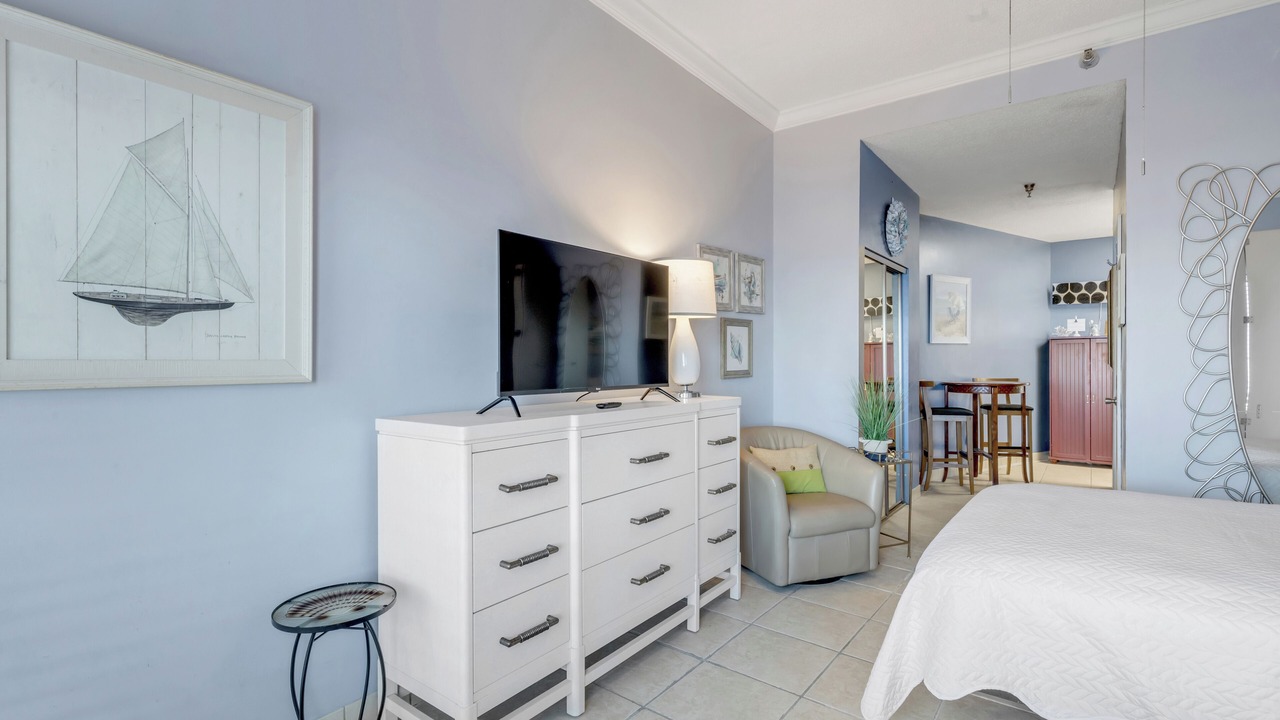 Photo of Bedroom in Lenox Park