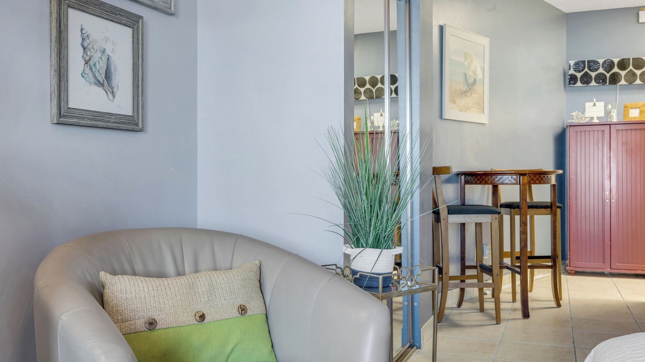 Photo of Livingroom in Lenox Park