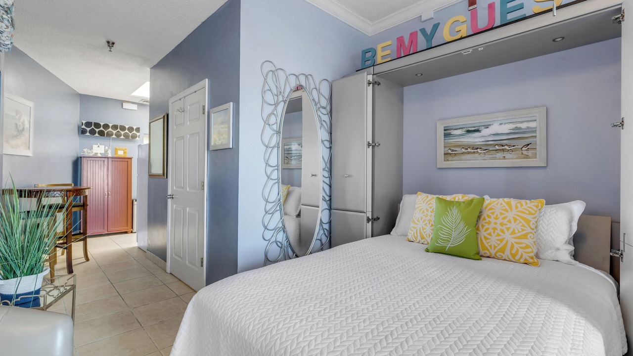 Photo of Bedroom in Lenox Park