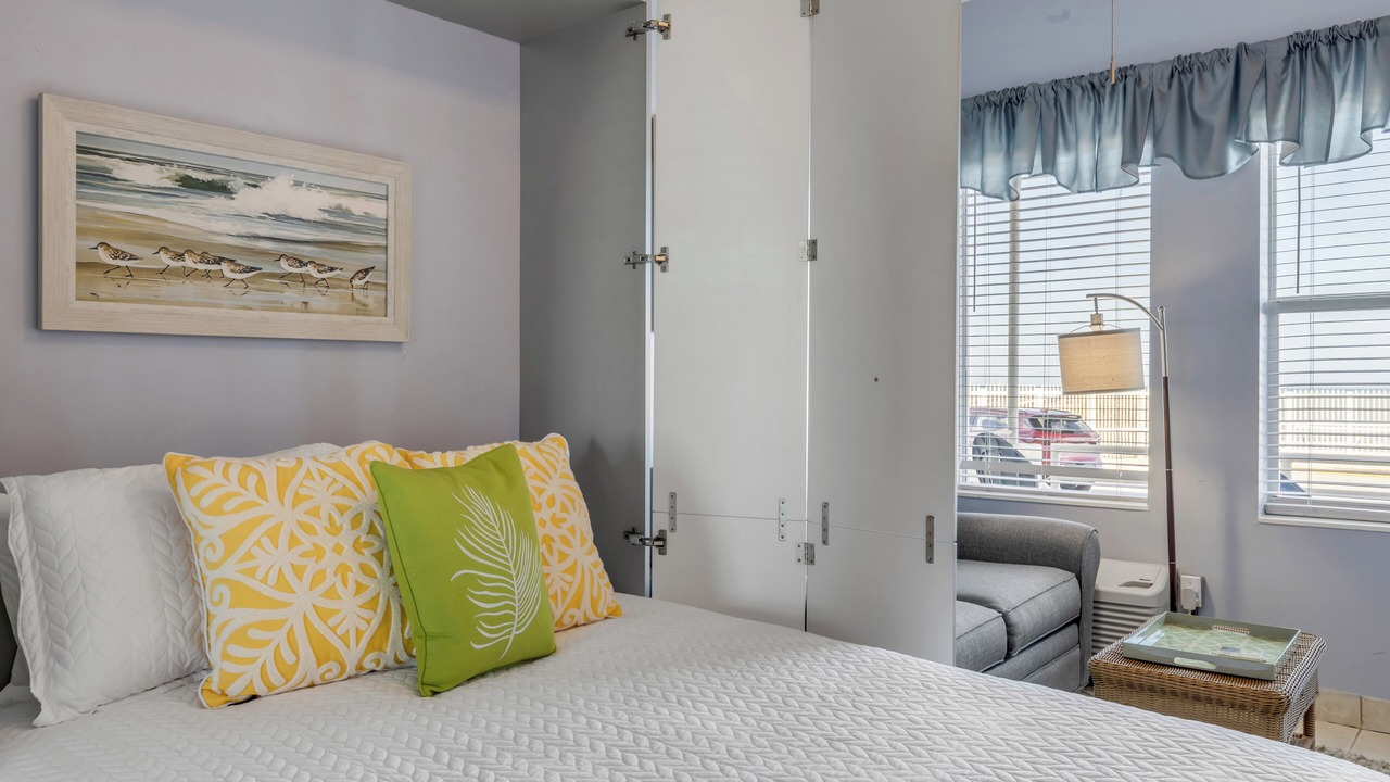 Photo of Bedroom in Lenox Park