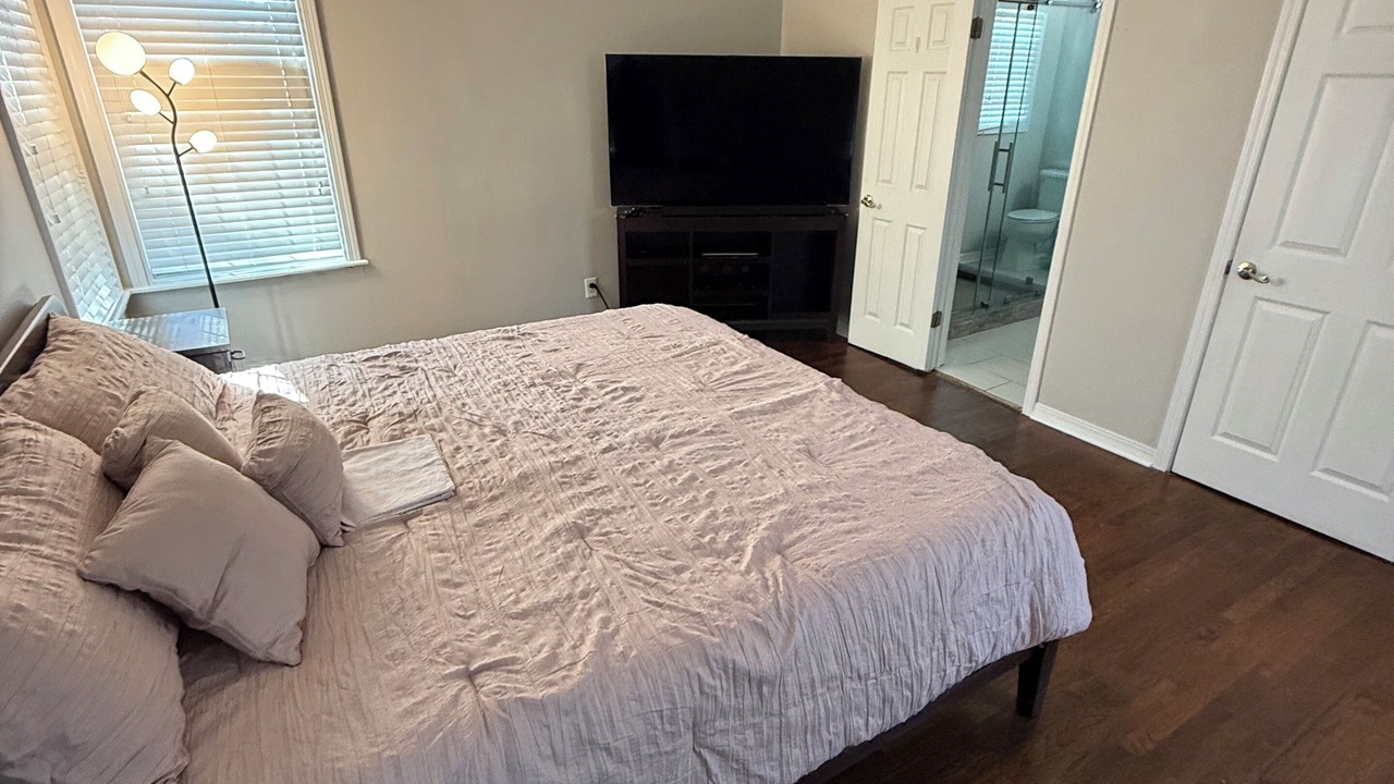 Photo of Bedroom in Broadmoor