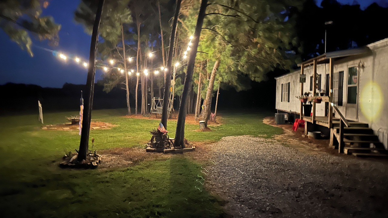 Photo of Outdoor in Mittie