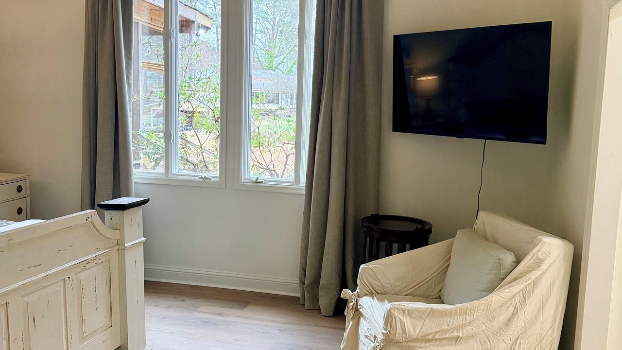 Photo of Livingroom in Flowood