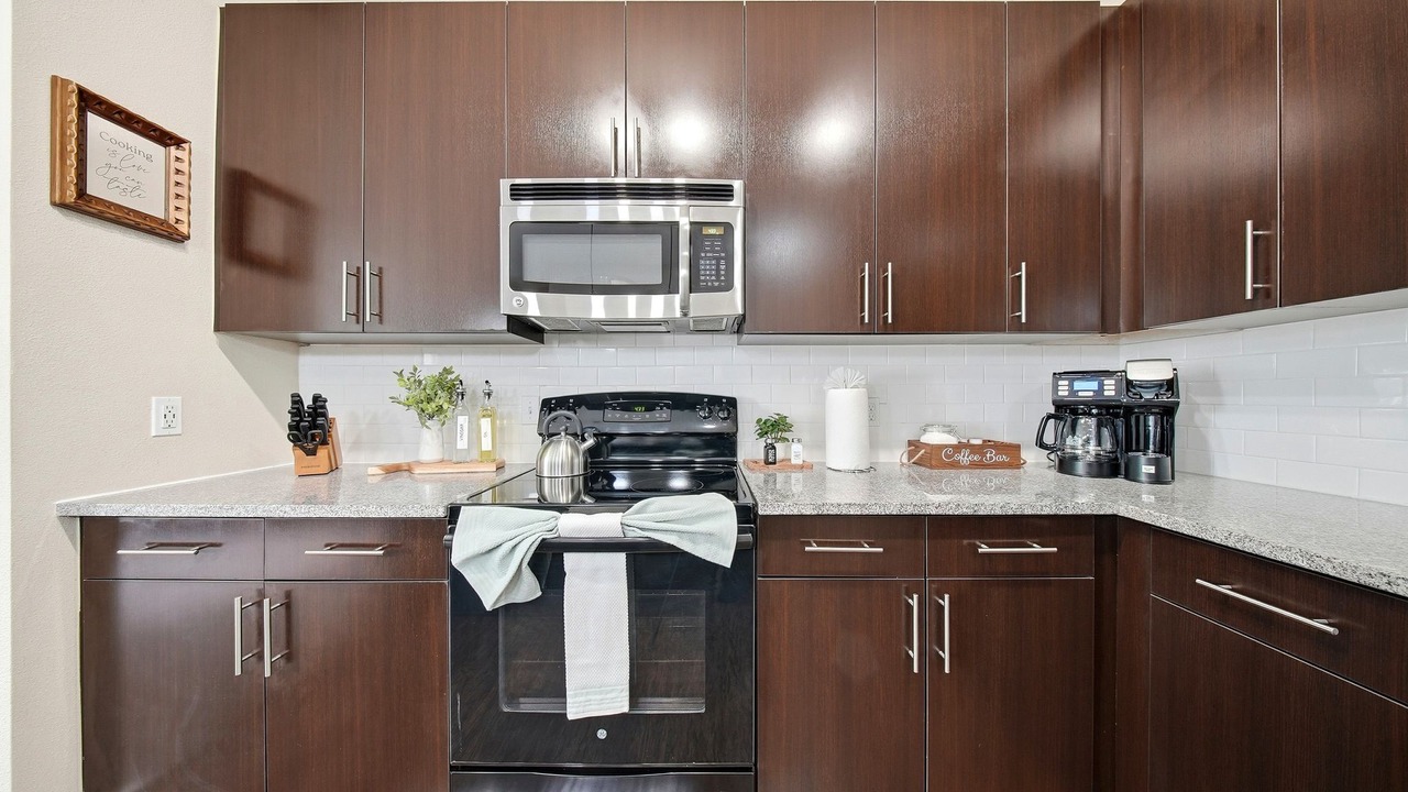 Photo of Kitchen in Courier City - Oscawana