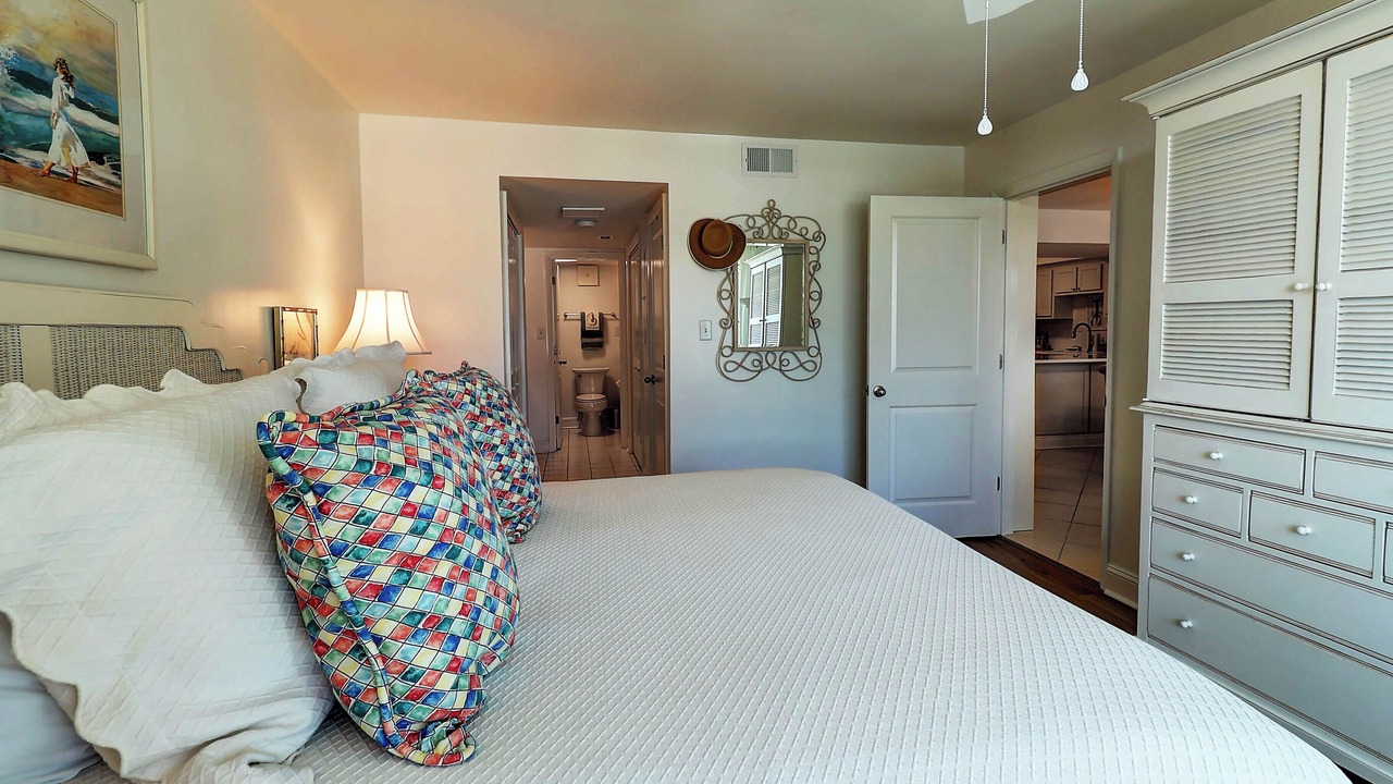 Photo of Bedroom in Upper Grand Lagoon