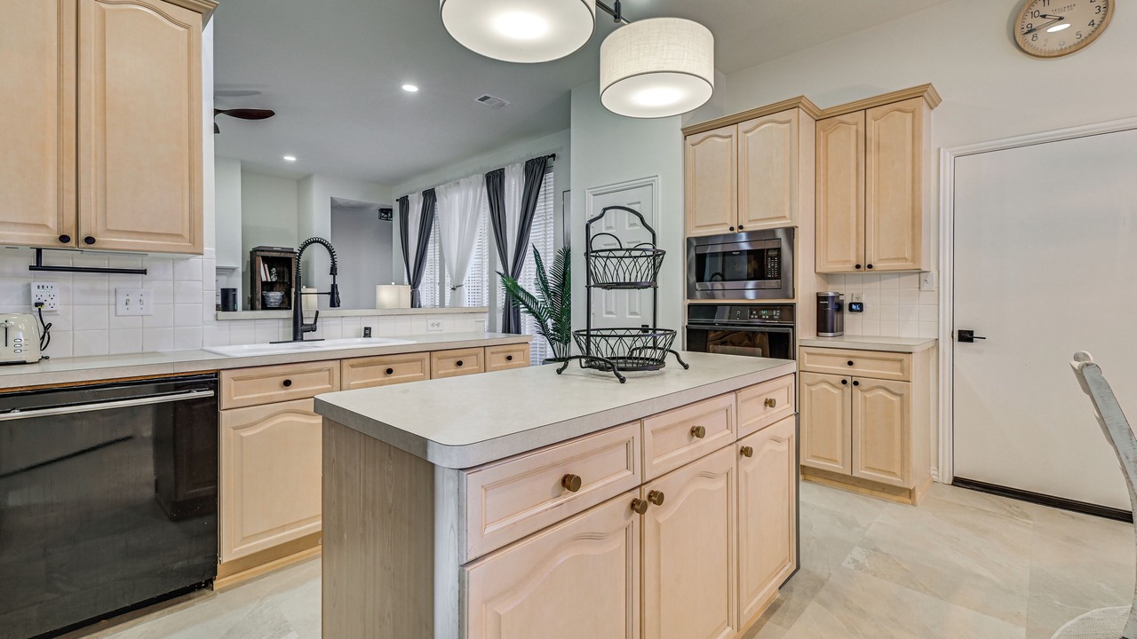 Photo of Kitchen in Far North Dallas