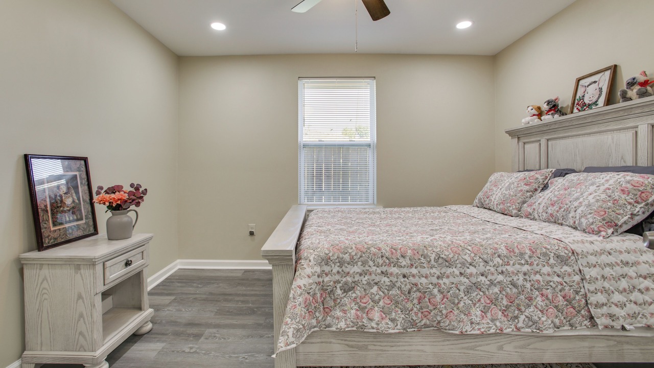 Photo of Bedroom in Kenner - Louis Armstrong International Airport