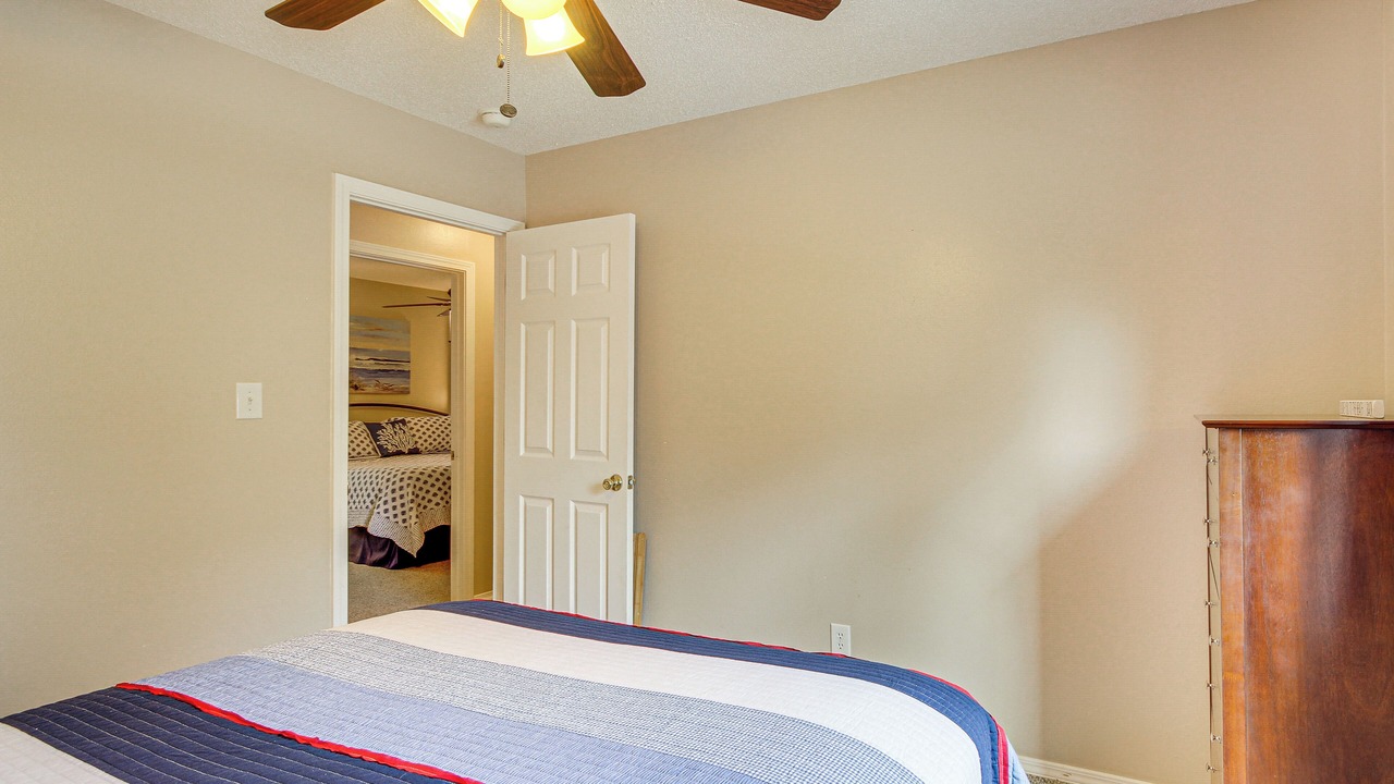 Photo of Bedroom in Waveland