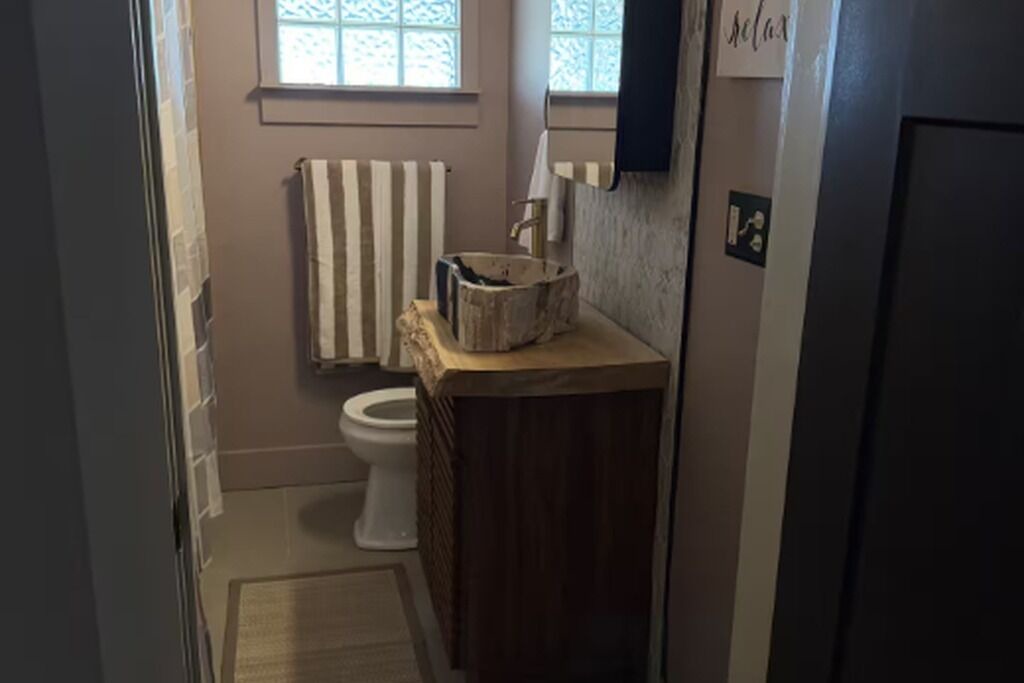 Photo of Bathroom in Guntersville