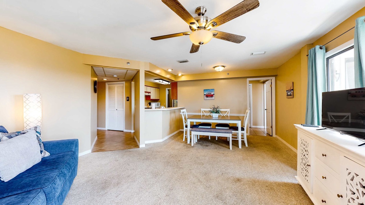 Photo of Livingroom in Gulf Lagoon Beach