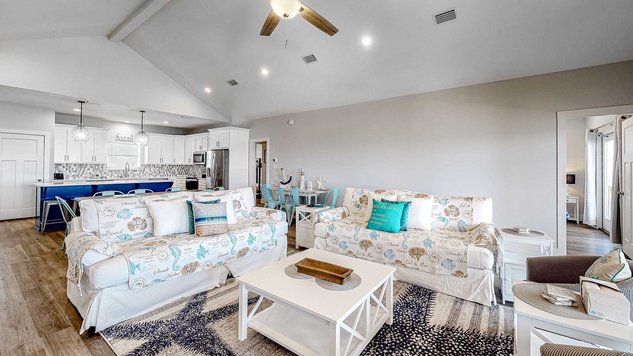 Photo of Livingroom in Dauphin Island