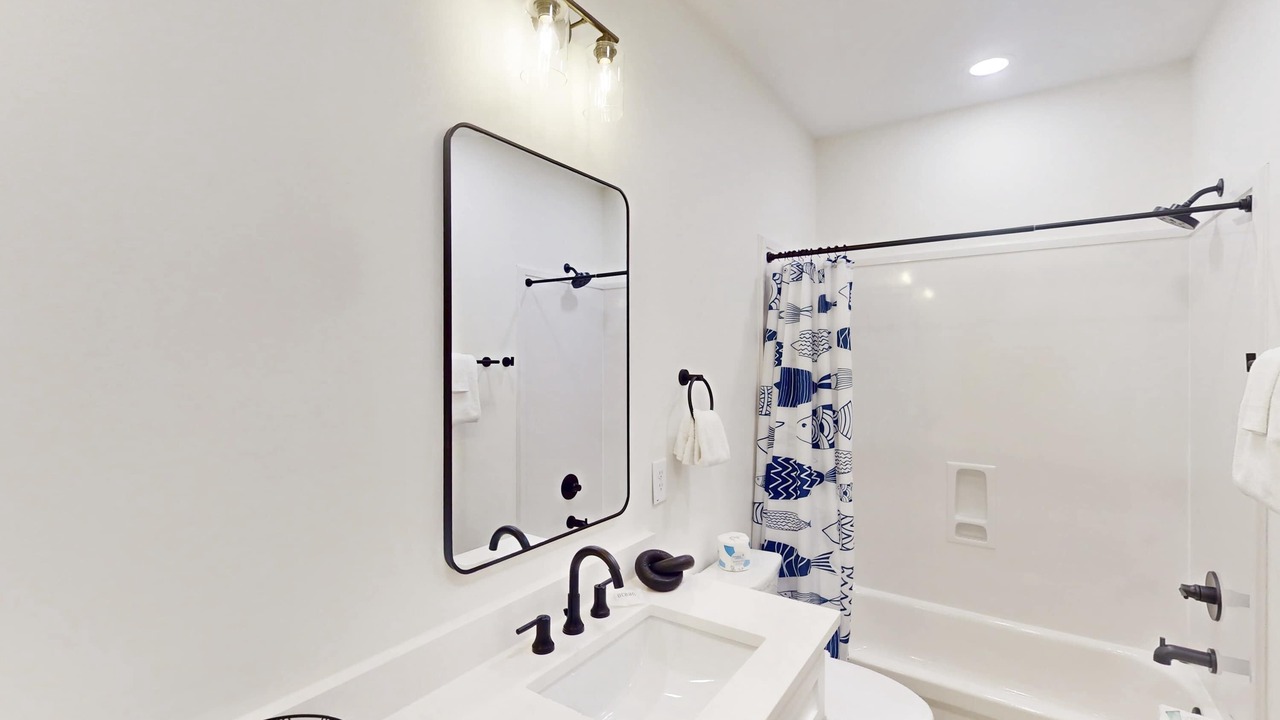 Photo of Bathroom in Dauphin Island