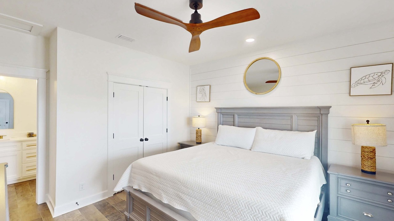 Photo of Bedroom in Dauphin Island