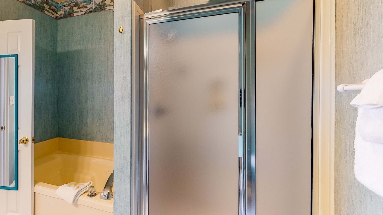 Photo of Bathroom in Audubon Place