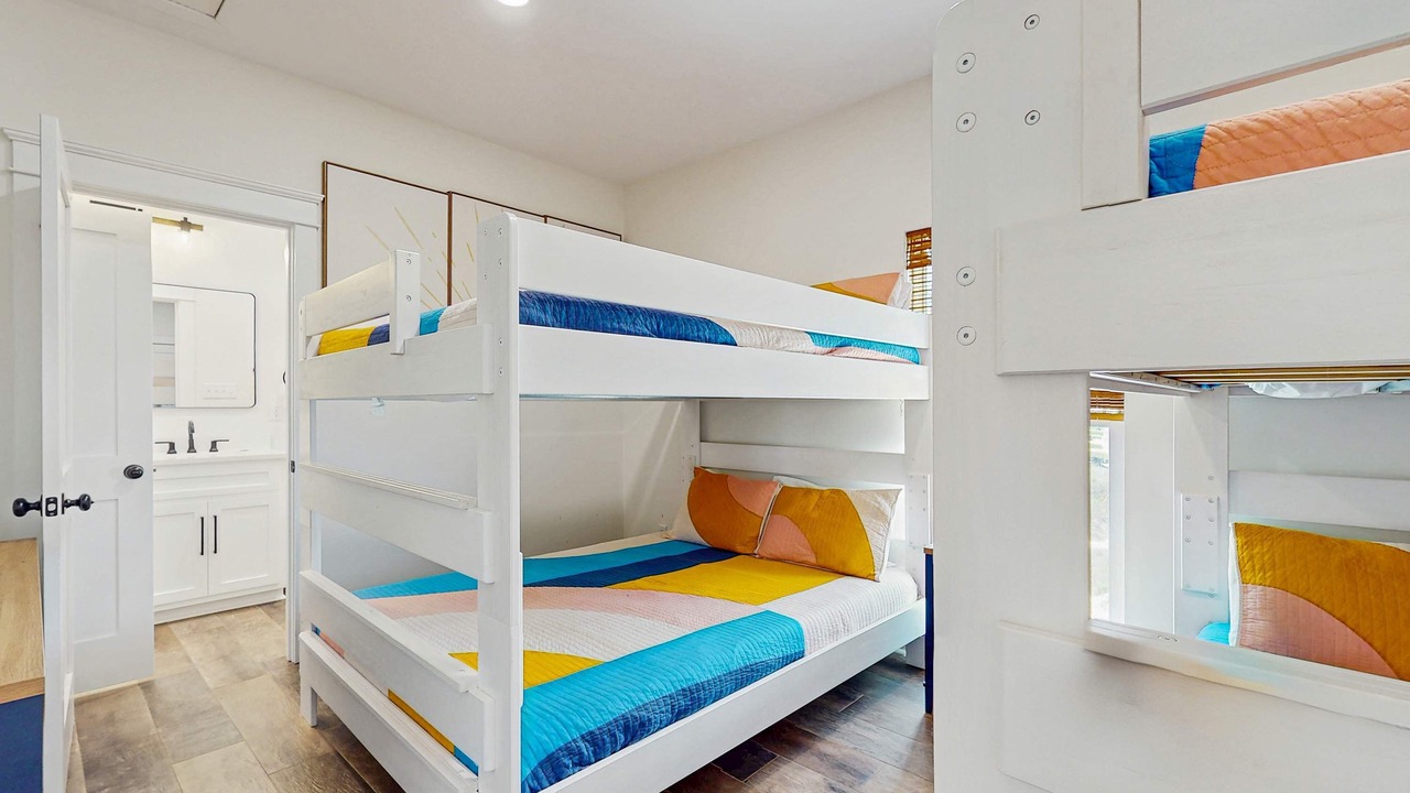 Photo of Bedroom in Dauphin Island