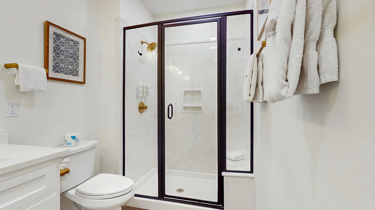 Photo of Bathroom in Dauphin Island