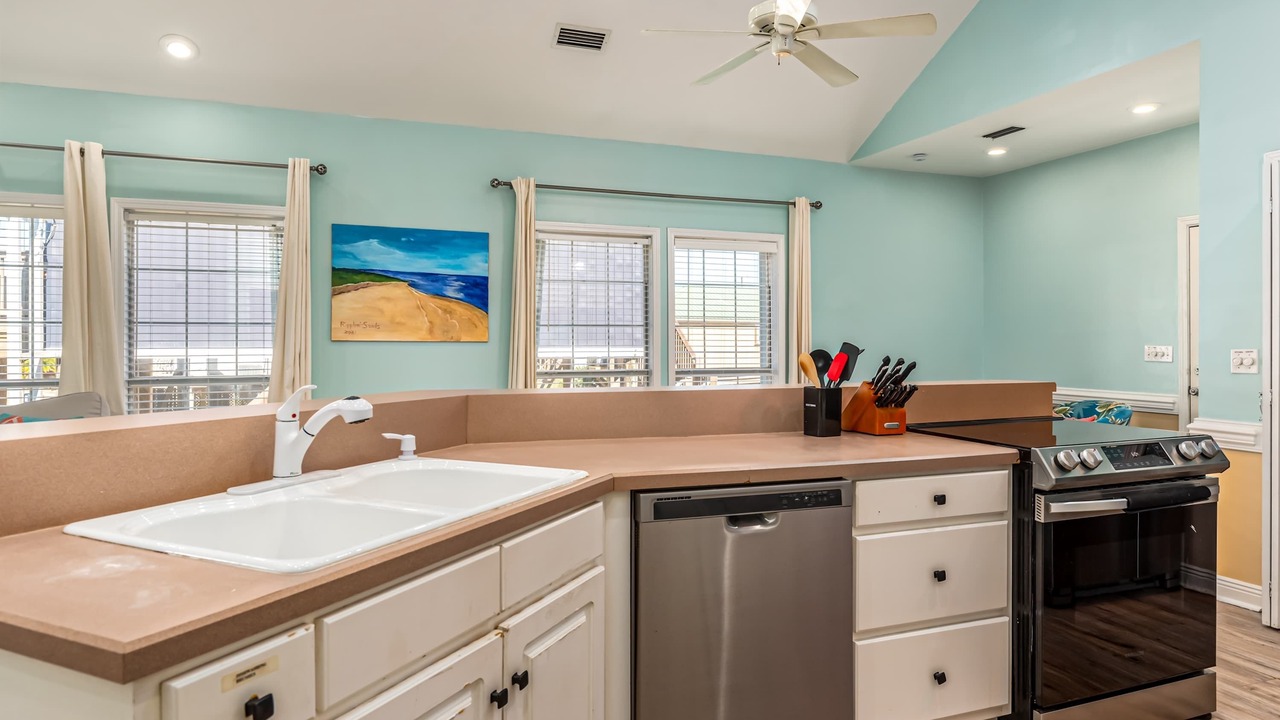 Photo of Kitchen in Silver Cay
