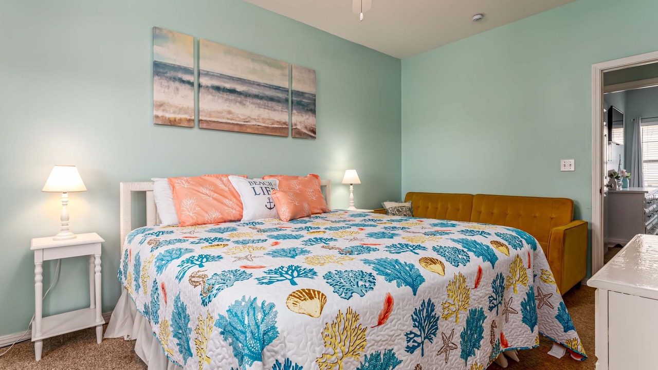 Photo of Bedroom in Silver Cay
