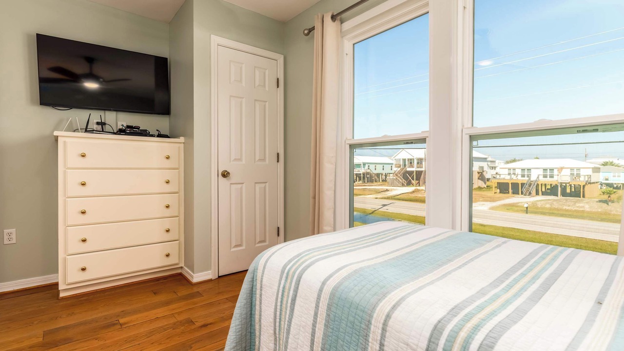 Photo of Bedroom in Dauphin Island