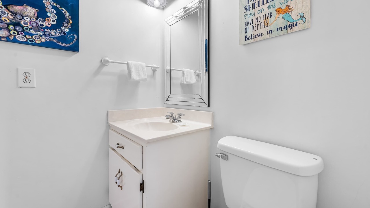 Photo of Bathroom in Audubon Place