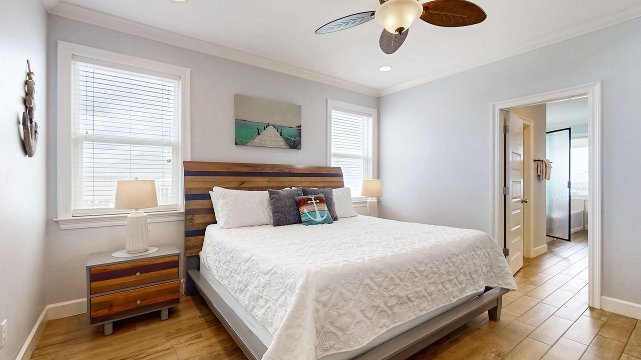 Photo of Bedroom in Dauphin Island