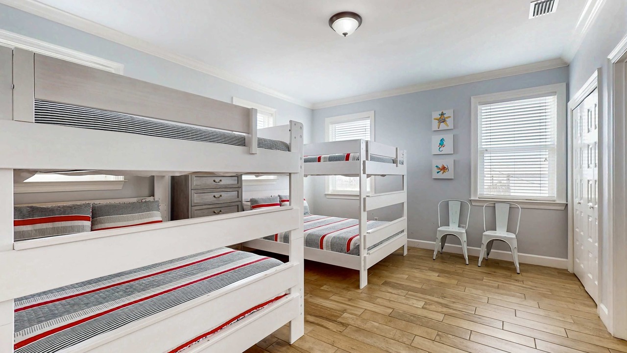 Photo of Bedroom in Dauphin Island