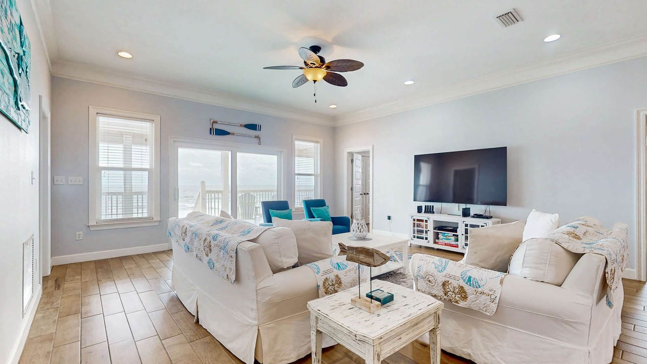 Photo of Livingroom in Dauphin Island