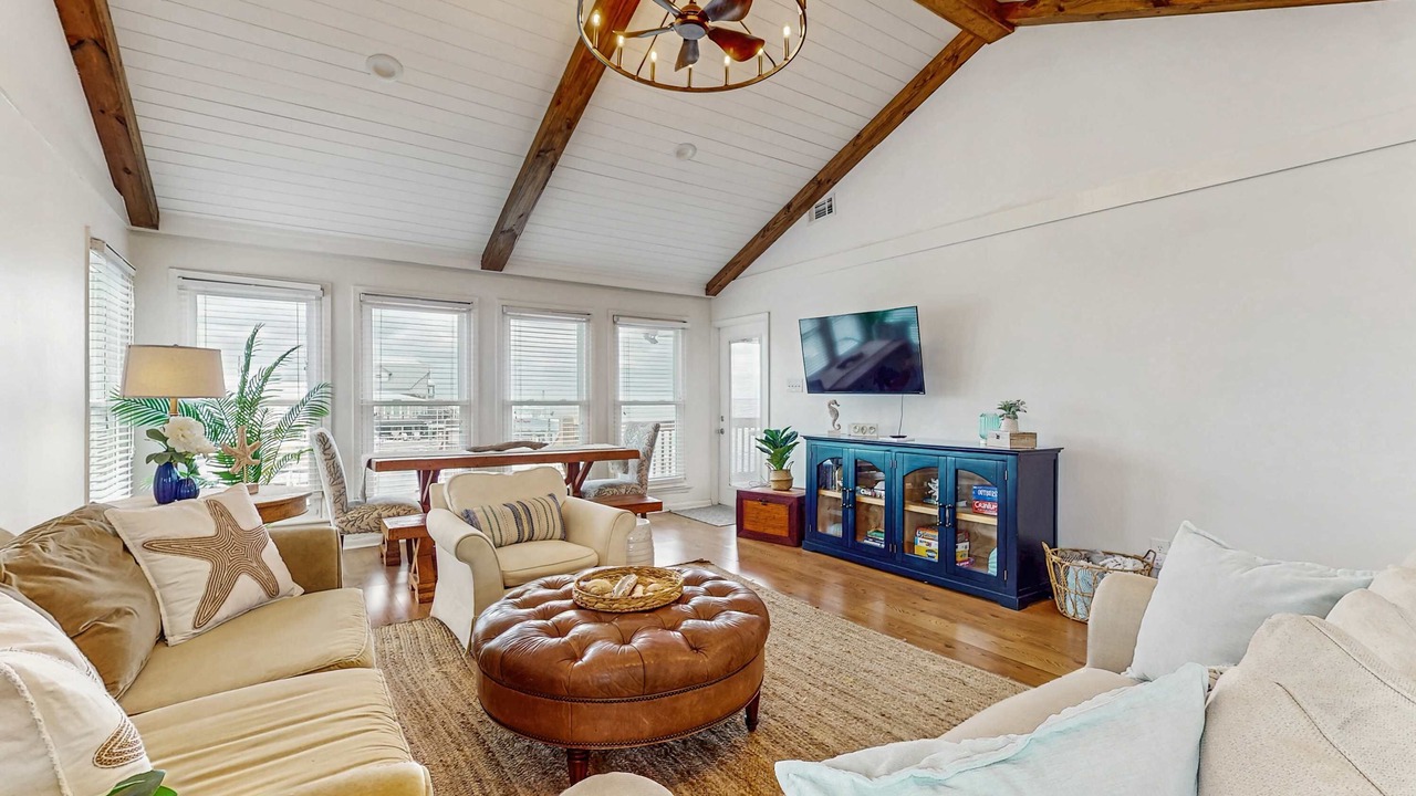 Photo of Livingroom in Royal Lagoons
