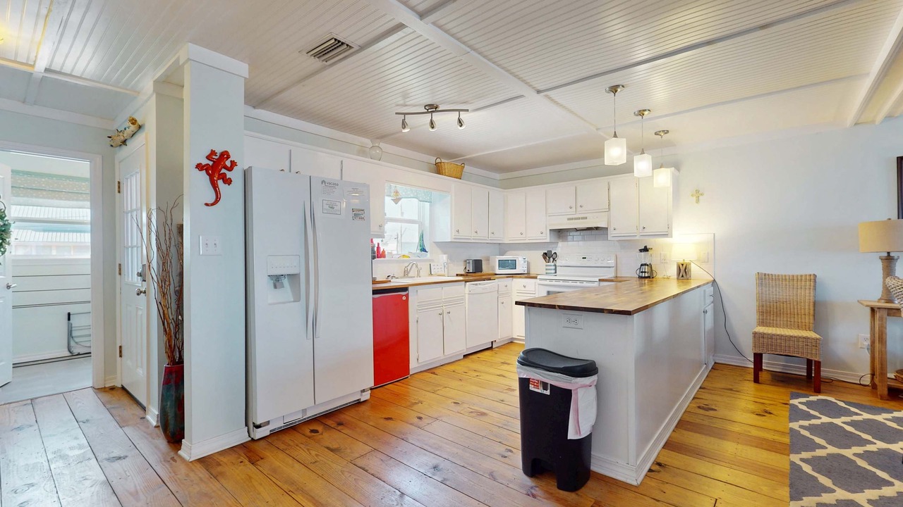 Photo of Kitchen in Silver Cay