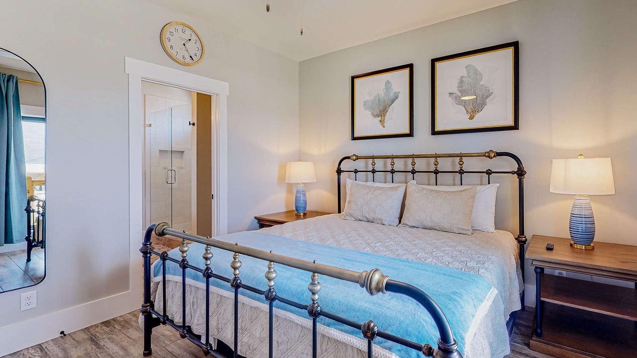 Photo of Bedroom in Dauphin Island