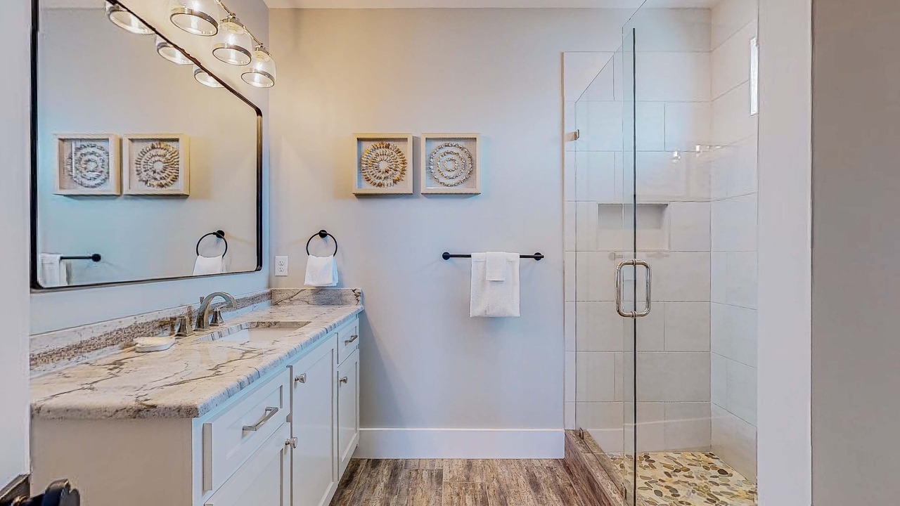Photo of Bathroom in Dauphin Island