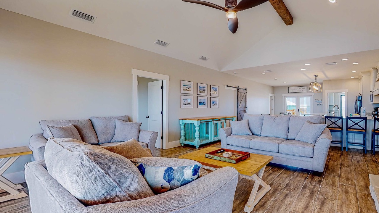 Photo of Livingroom in Dauphin Island