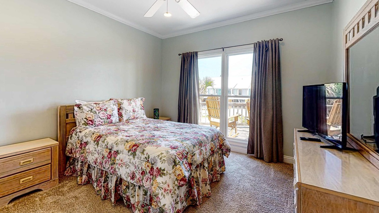 Photo of Bedroom in Audubon Place