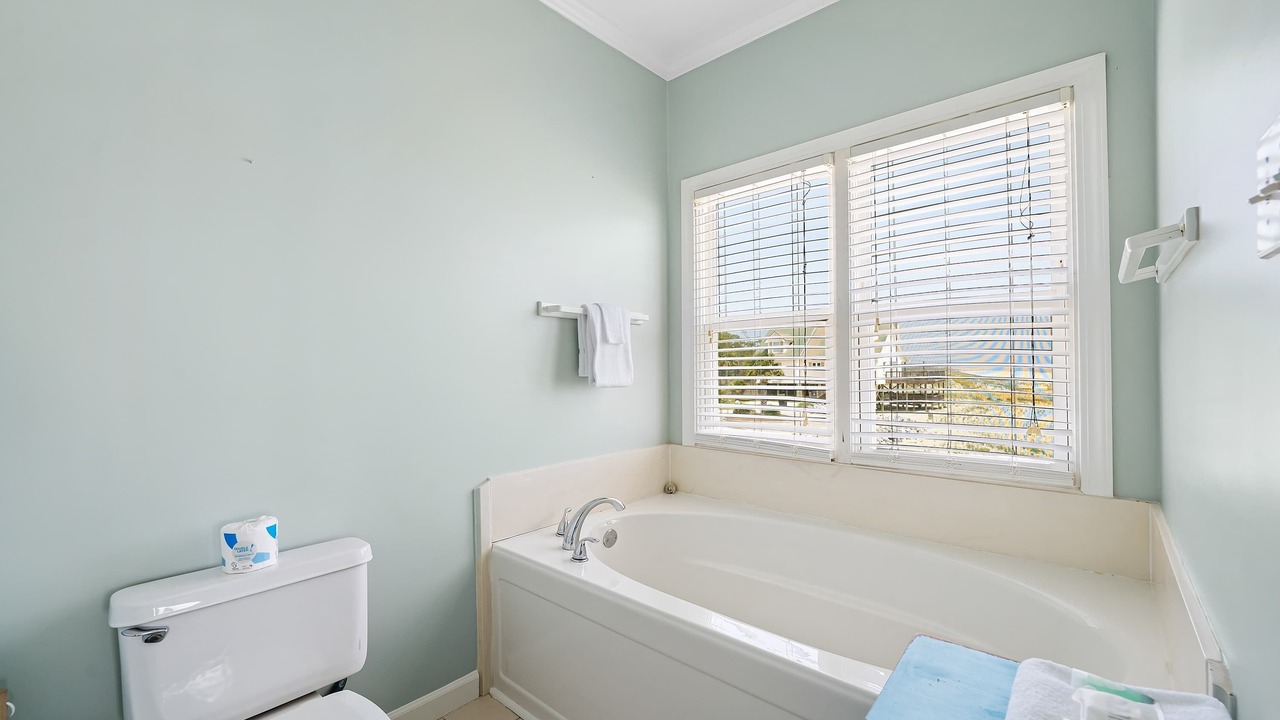 Photo of Bathroom in Audubon Place